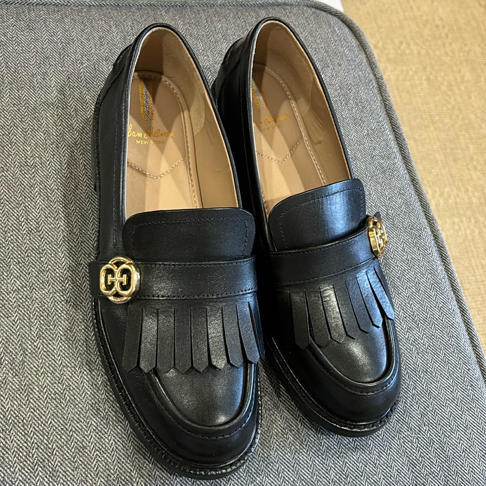 Once worn Sam Edelman loafers with gold detail